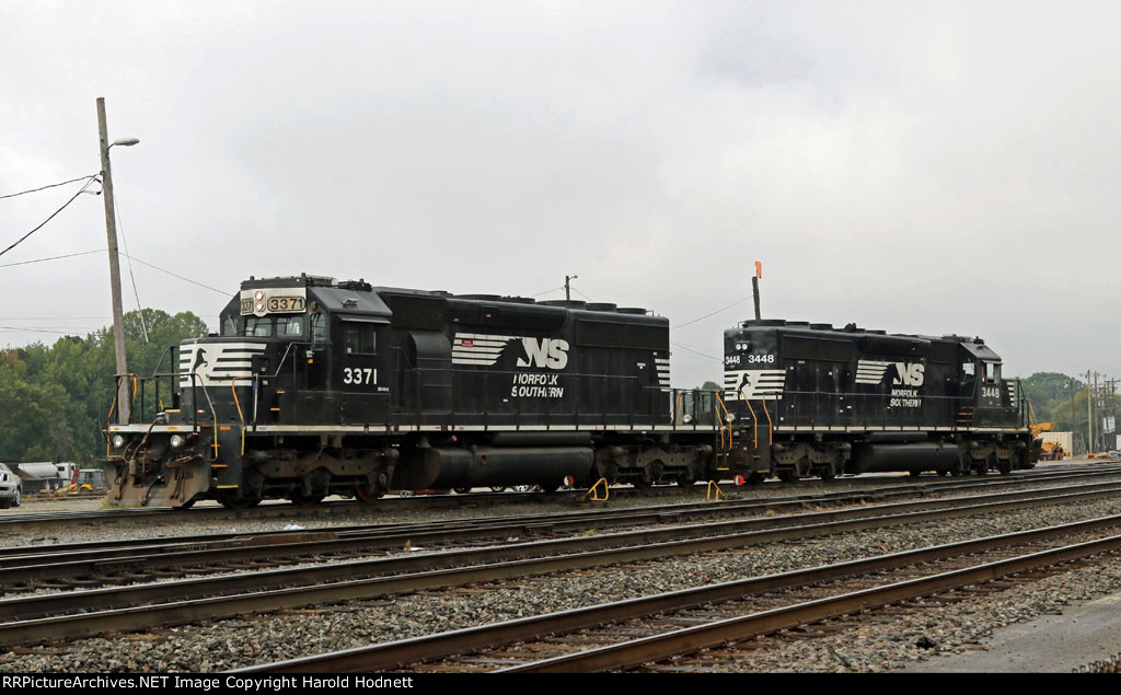 NS 3371 & 3448 work the yard